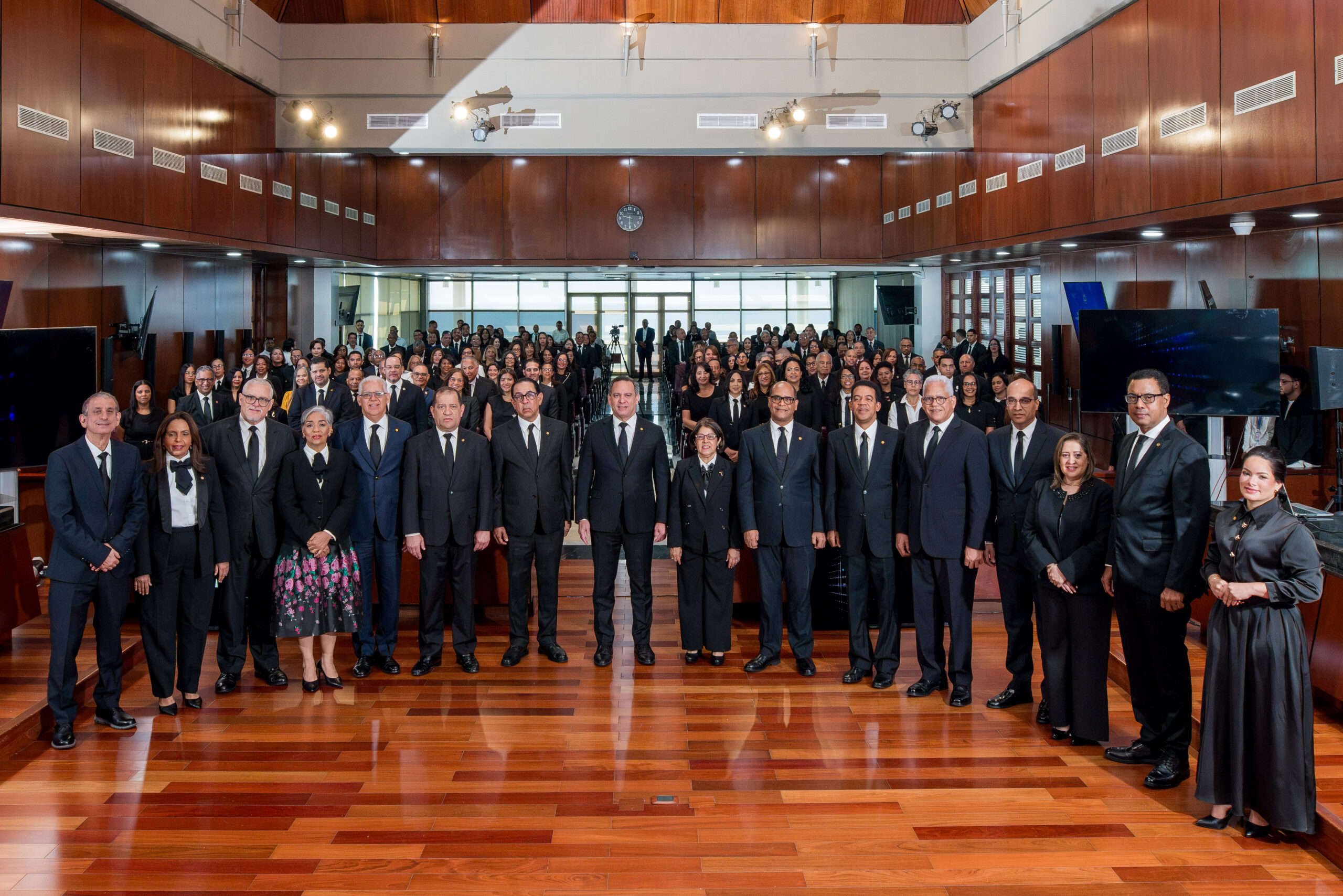 Acto de Juramentación de Jueces y Juezas Ascendidos y con Aumento de Jerarquías
